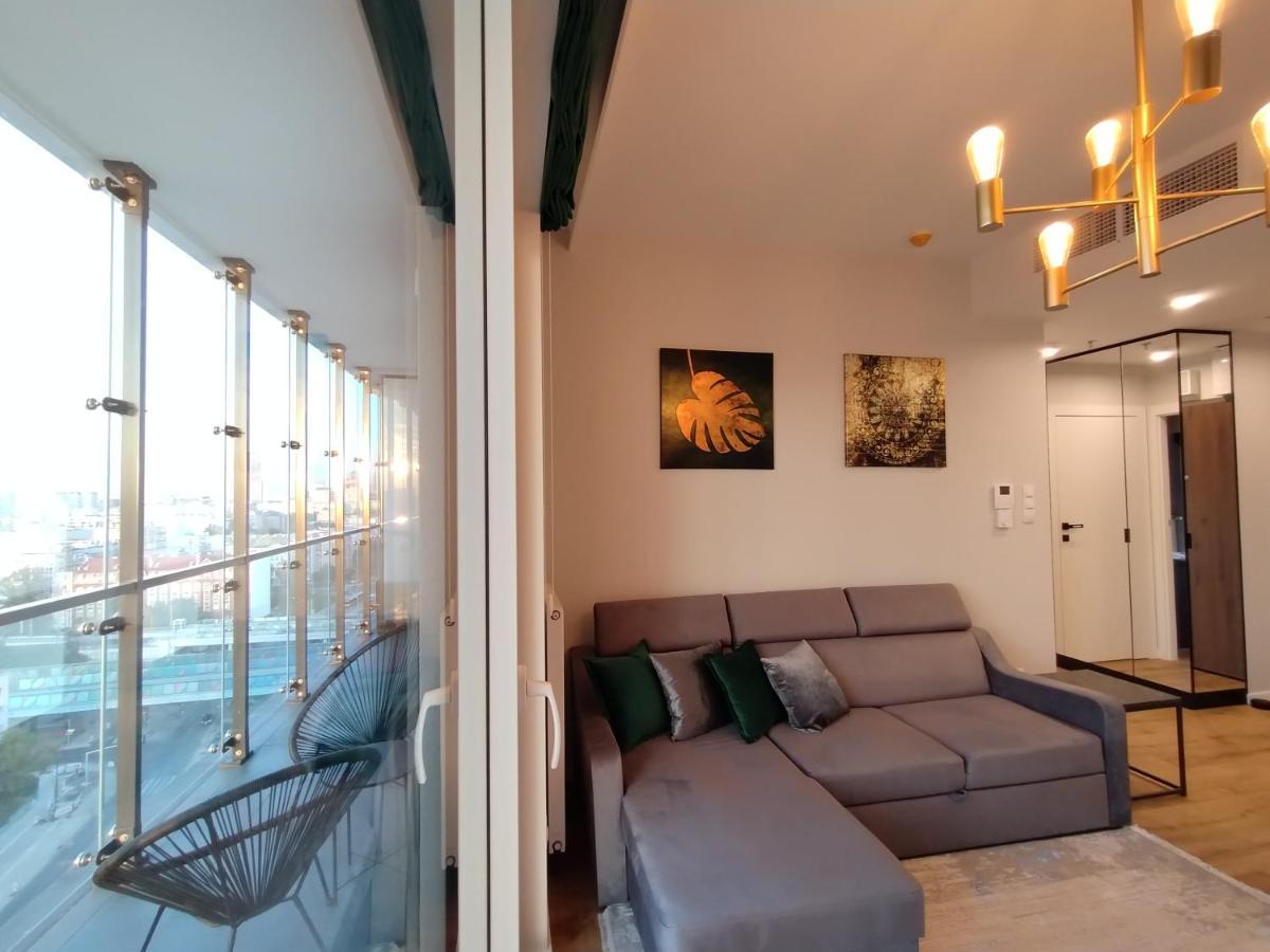 Wola Tower Deluxe Separate Bedroom With Free Garage - By Perfect Apart Varsó Kültér fotó