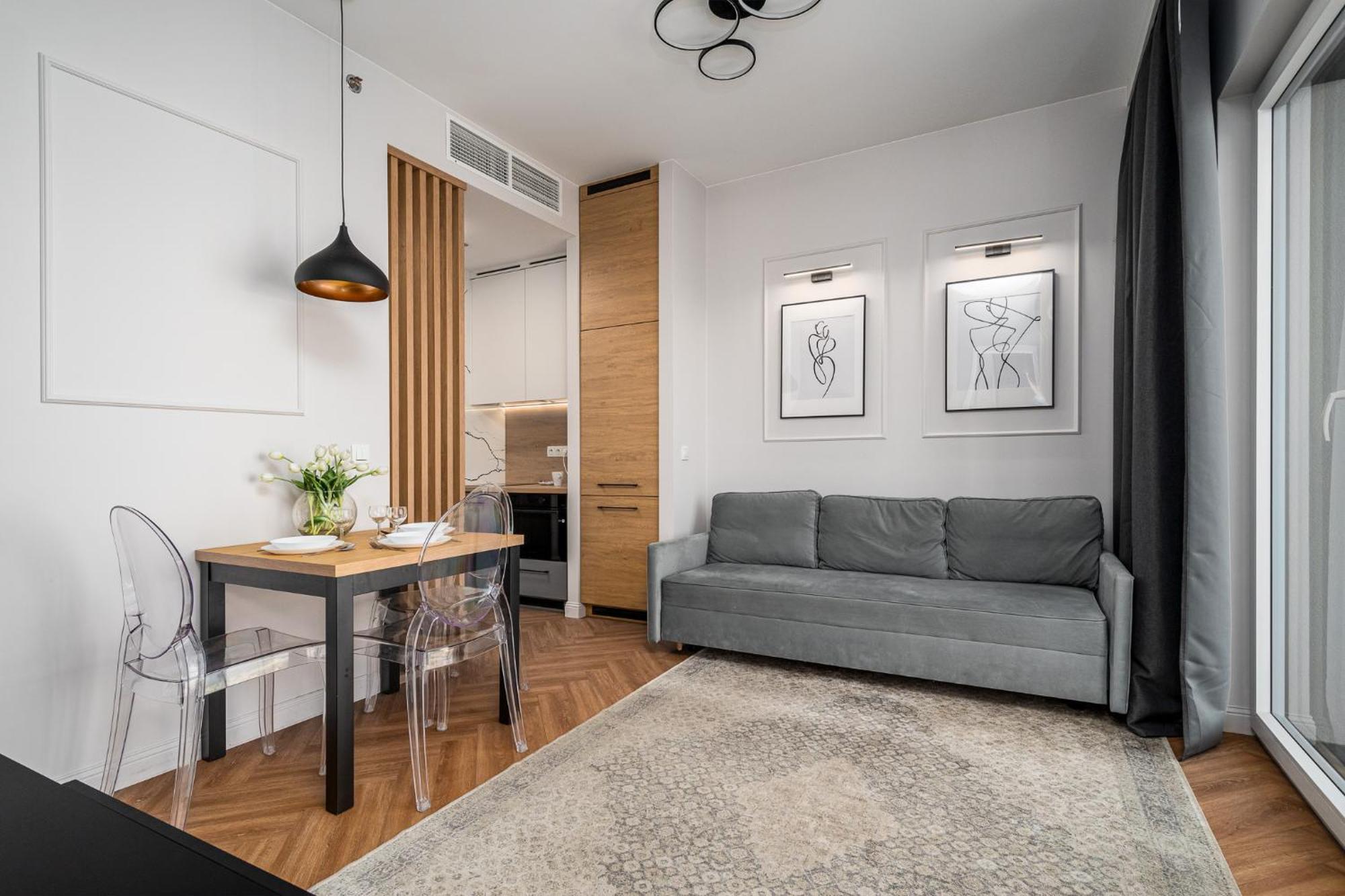 Wola Tower Deluxe Separate Bedroom With Free Garage - By Perfect Apart Varsó Kültér fotó
