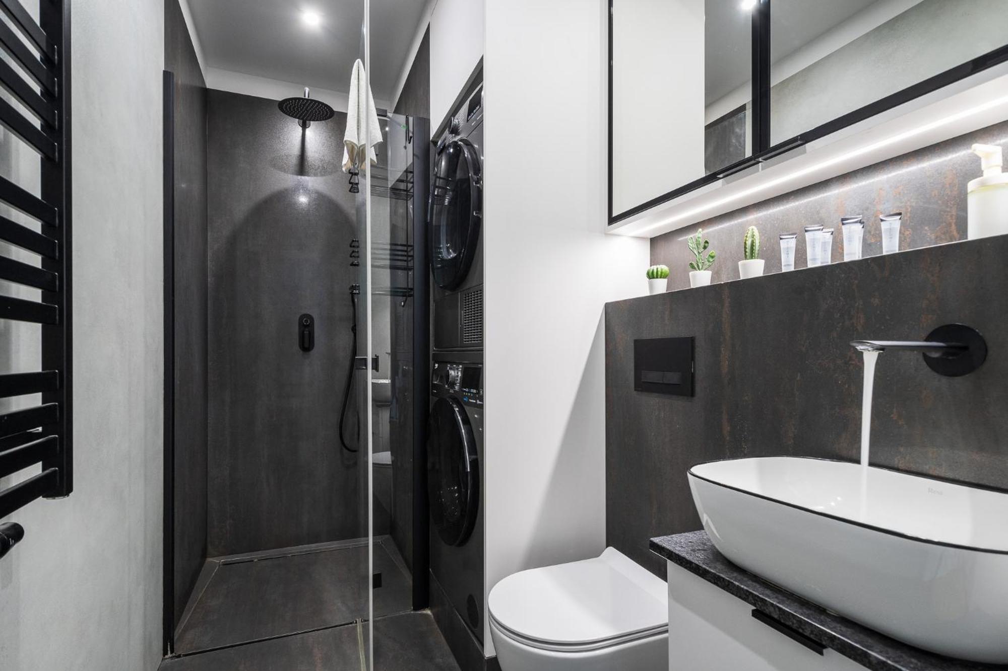 Wola Tower Deluxe Separate Bedroom With Free Garage - By Perfect Apart Varsó Kültér fotó